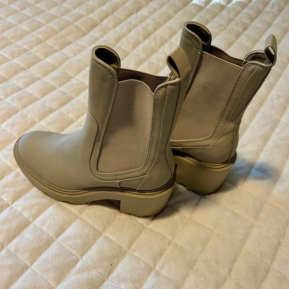 Zara Rubberized Heeled Ankle Boots - Picture 3 of 9